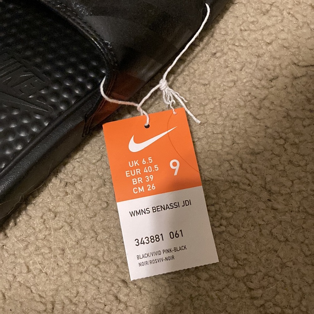 Nike Slides - Picture 3 of 3